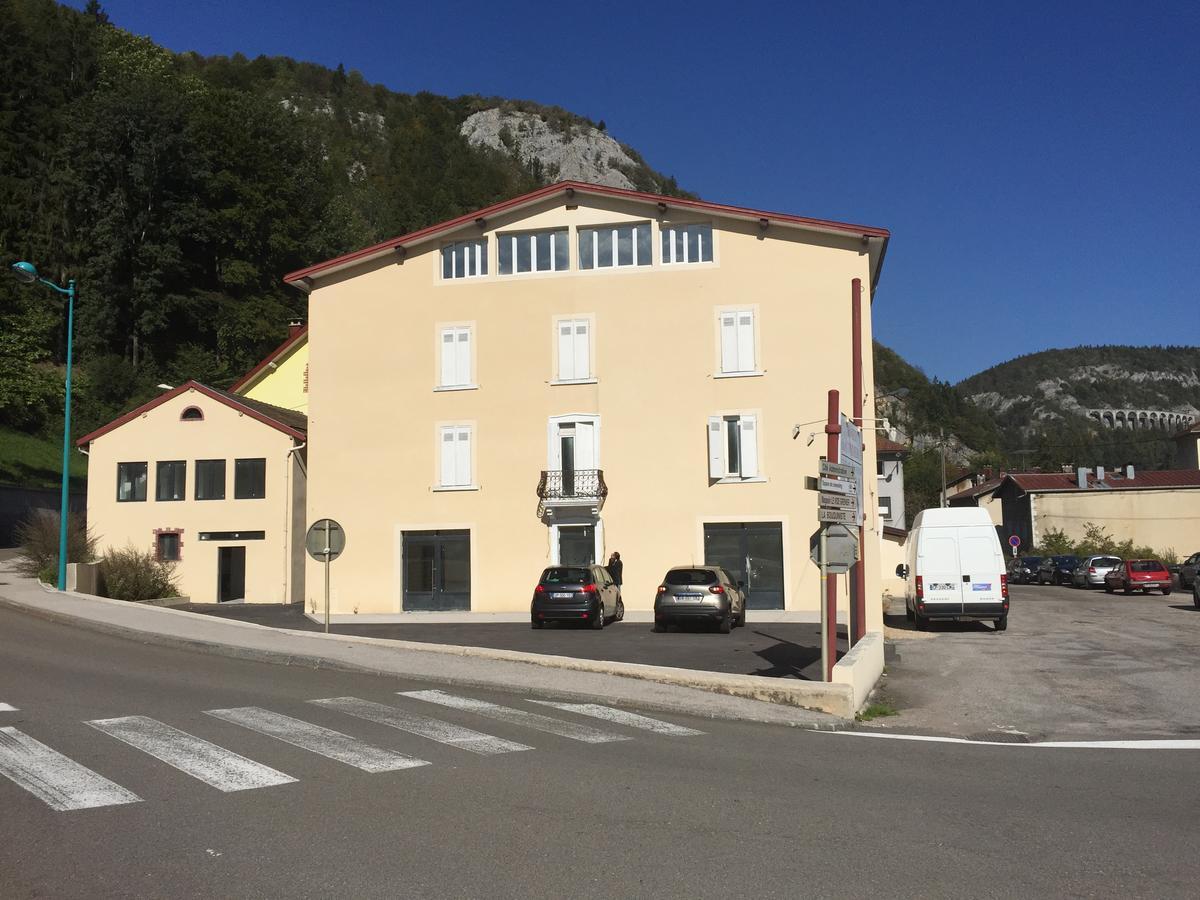 Hotel Morez Buitenkant foto