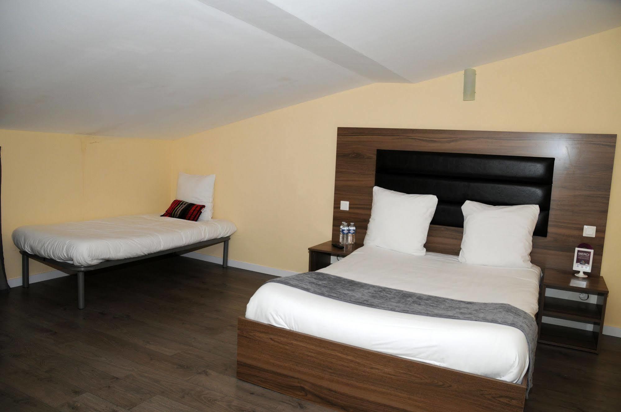 Hotel Morez Buitenkant foto